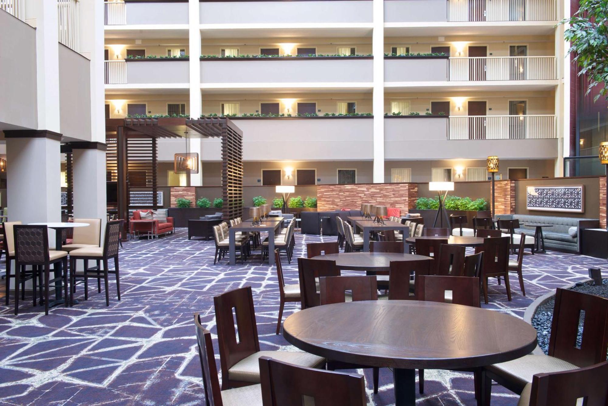 Embassy Suites By Hilton Philadelphia Airport Екстериор снимка