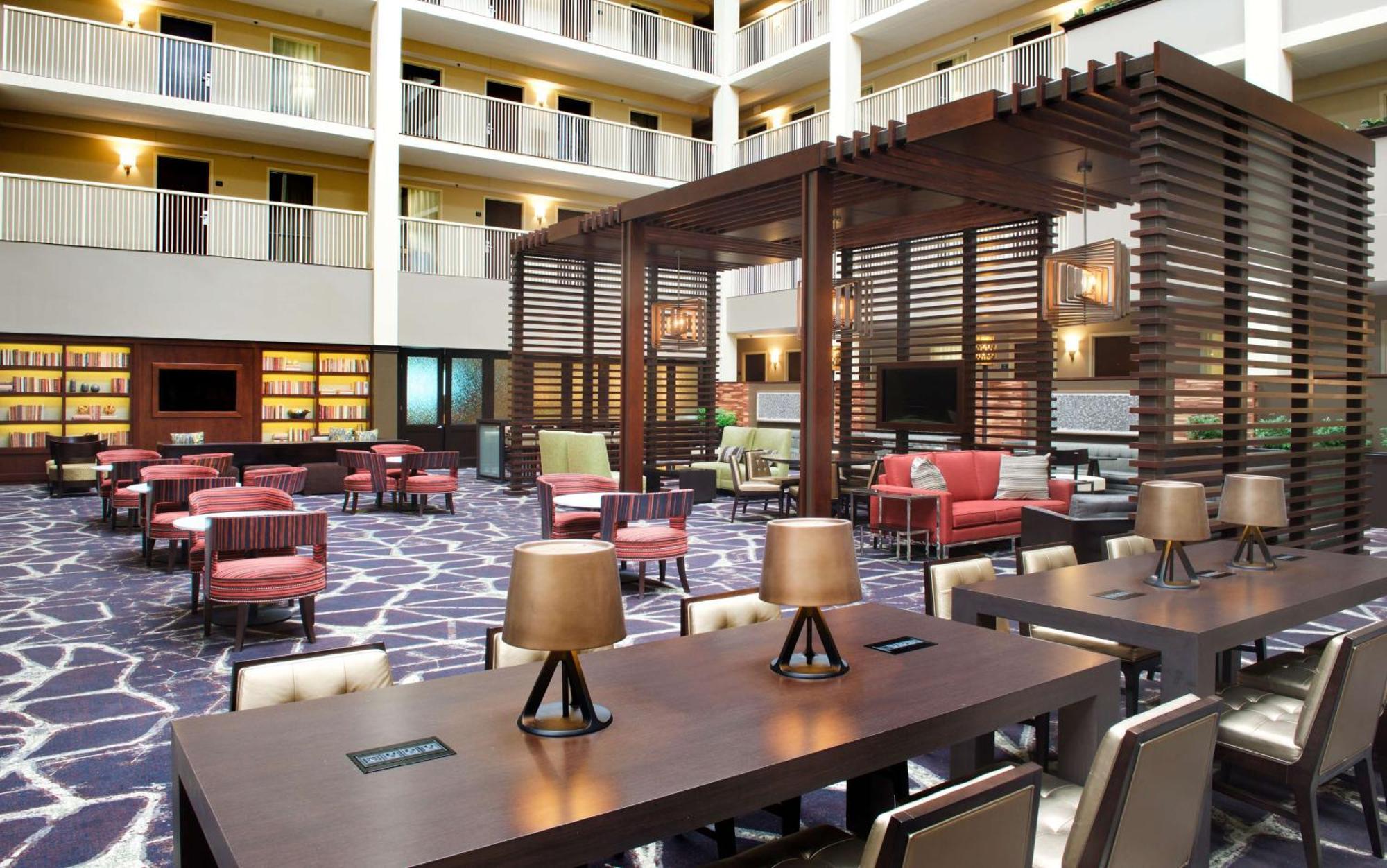 Embassy Suites By Hilton Philadelphia Airport Екстериор снимка