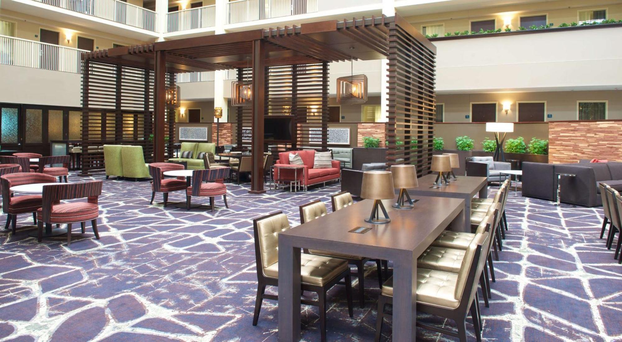 Embassy Suites By Hilton Philadelphia Airport Екстериор снимка