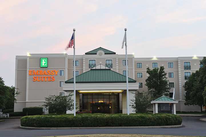 Embassy Suites By Hilton Philadelphia Airport Екстериор снимка